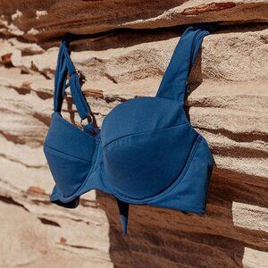 NWT Signature Bra Bikini Top | L